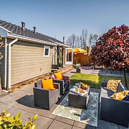 3 Bedroom Pet Friendly Home In Tzummarum Kültér fotó