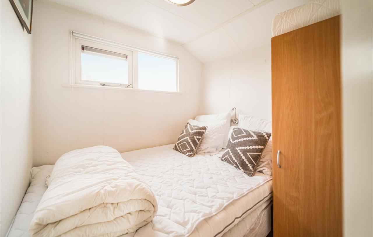 3 Bedroom Pet Friendly Home In Tzummarum Kültér fotó